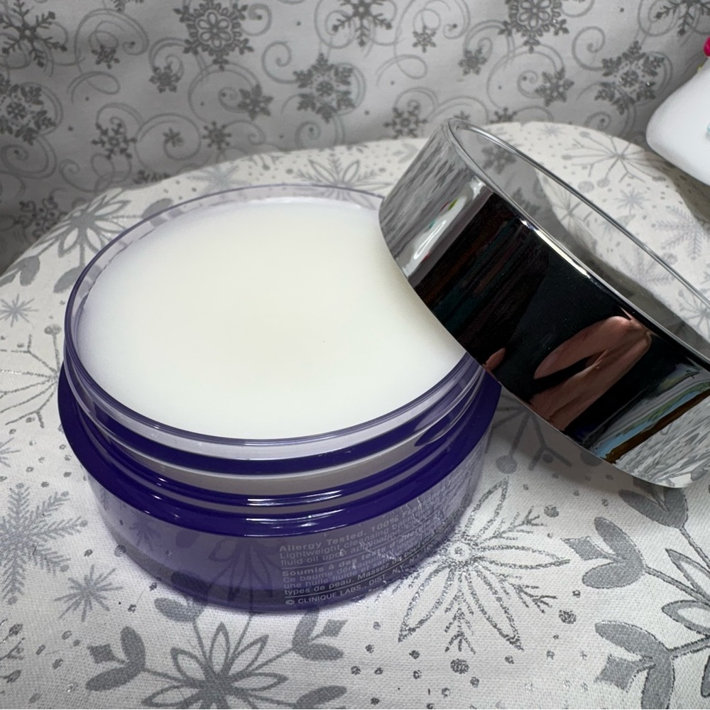 Clinique Take The Day Off Cleansing Balm Makeup Remover 3.8 Oz. Christmas - Picture 8 of 8